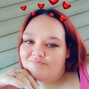 Meet your Posher, Leila